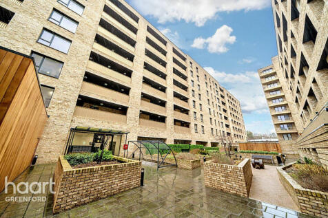 Corbert Gardens, London 2 bed apartment for sale