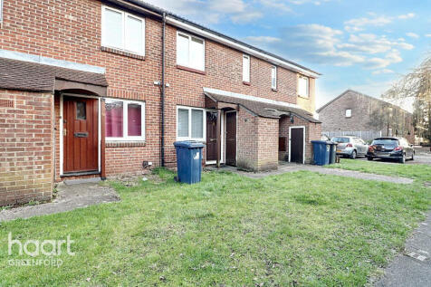Concord Close, Northolt 1 bed maisonette for sale