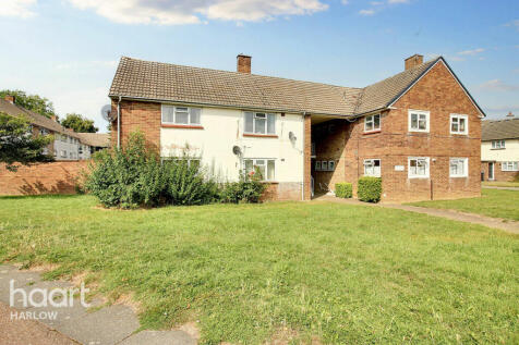 The Dashes, Harlow 2 bed flat for sale