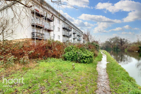 Canalside Gardens, SOUTHALL 1 bed apartment for sale
