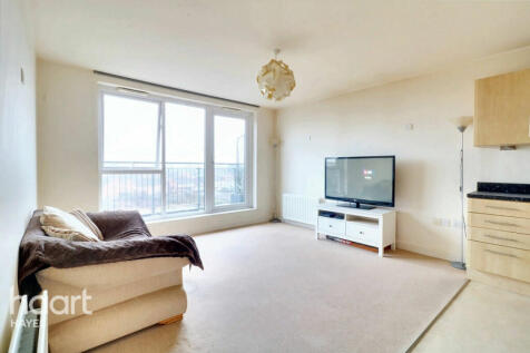 Canalside Gardens, SOUTHALL 1 bed apartment for sale