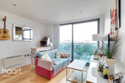 Station Road, HAYES 1 bed apartment for sale