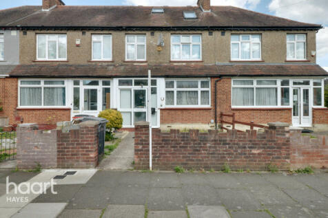 4 bedroom terraced house for sale