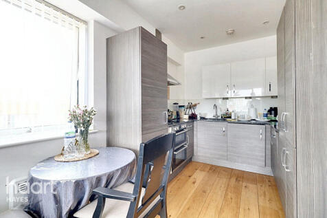 Clayton Road, Hayes 1 bed apartment for sale