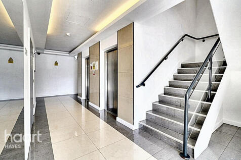 Clayton Road, Hayes 1 bed apartment for sale