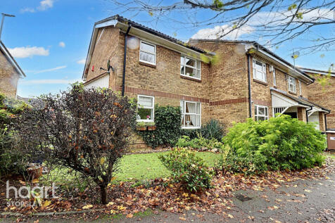 Rochford Drive, Luton 1 bed end of terrace house for sale