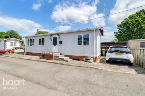 Crouch Park, Pooles Lane, Hockley 2 bed park home for sale