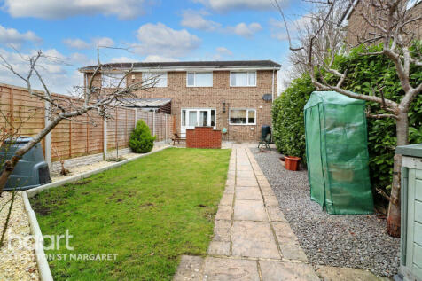 3 bedroom semi-detached house for sale