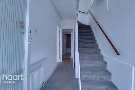 5 bedroom semi-detached house for sale