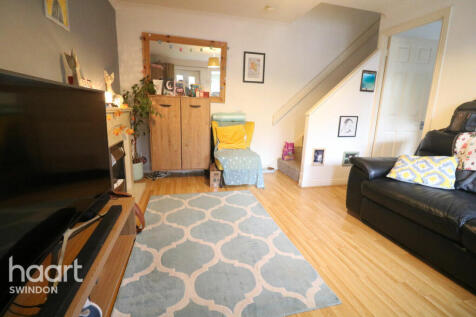 54 Barnum Court, Swindon SN2 2AP 1 bed terraced house for sale