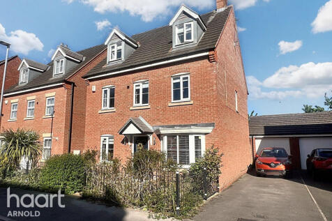 James Drive, Calverton 5 bed detached house for sale