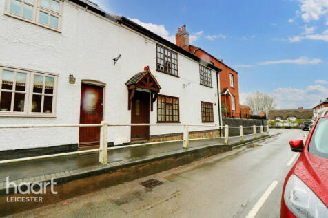 Main Street, LEICESTER 2 bed cottage for sale