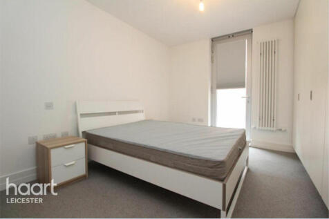 Shires Lane, Leicester 2 bed apartment for sale