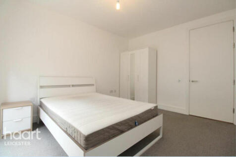 Shires Lane, Leicester 2 bed apartment for sale