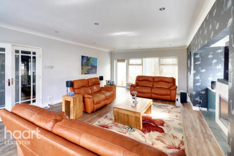 Keyham Close, Leicester 3 bed detached house for sale