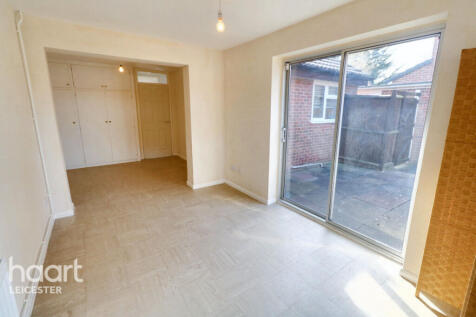 Winterton Close, Leicester 2 bed detached bungalow for sale