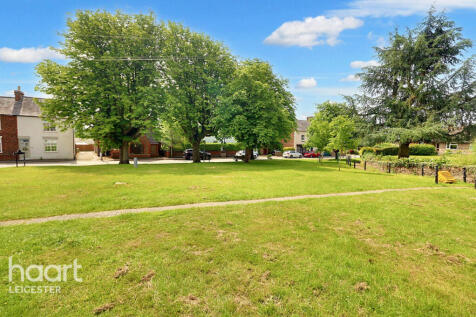 The Green, Markfield 4 bed detached house for sale