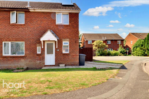 Manor Drive, Leicester 2 bed end of terrace house for sale