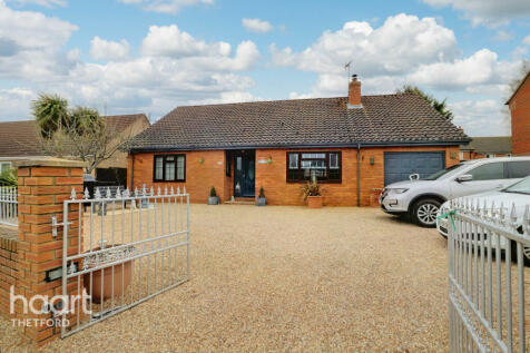 5 bedroom detached bungalow for sale