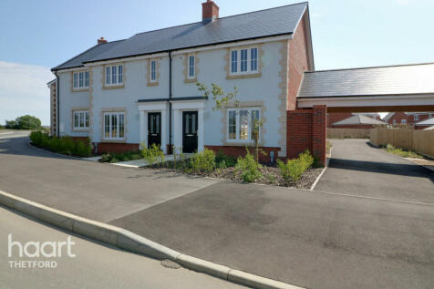 3 bedroom semi-detached house for sale