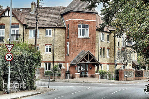 Hanbury Court, Thetford 2 bed apartment for sale