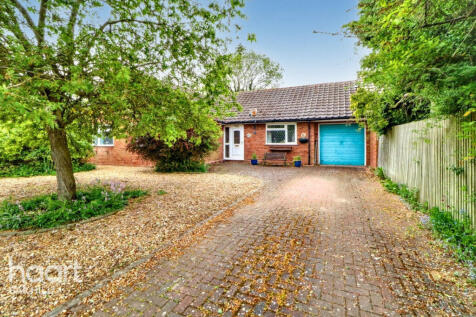 High Street, Lolworth 3 bed bungalow for sale