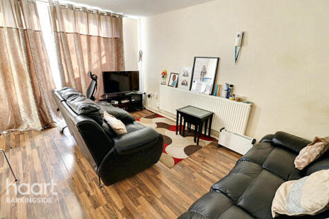 Tiptree Crescent, Clayhall 2 bed maisonette for sale