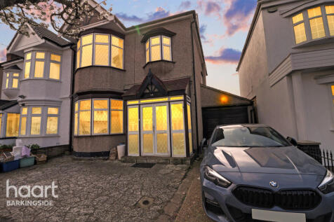 Campbell Avenue, Barkingside 4 bed end of terrace house for sale