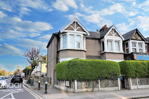 Cranbrook Road, Barkingside 1 bed duplex for sale