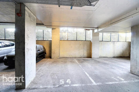 Royal Crescent, Newbury Park 1 bed apartment for sale