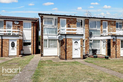 St Peters Close, Newbury Park 2 bed maisonette for sale