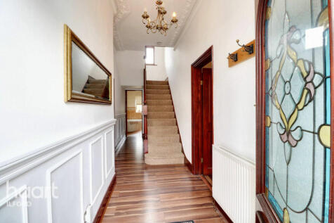 Valentines Road, Ilford 4 bed end of terrace house for sale