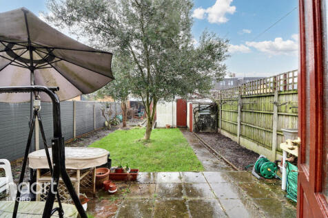 Perth Road, Ilford 4 bed terraced house for sale