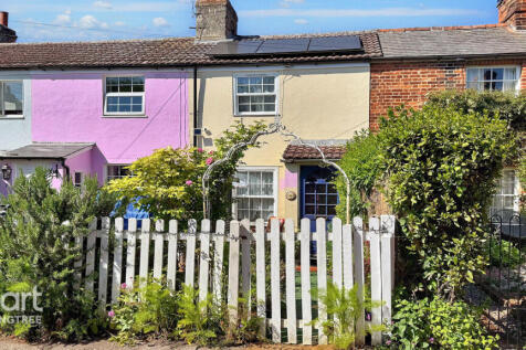 2 bedroom terraced house for sale