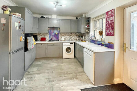 Foxglove Way, March 2 bed detached bungalow for sale