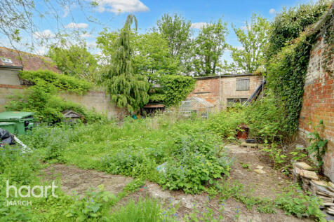 Station Road, March 7 bed detached house for sale