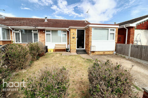 2 bedroom semi-detached bungalow for sale