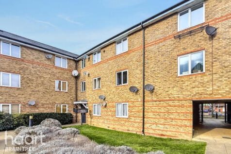 Nottage Crescent, Braintree 2 bed flat for sale