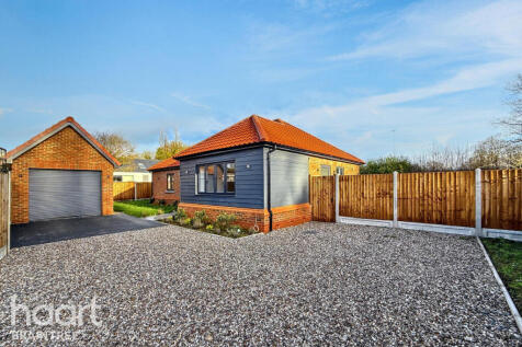 Clockhouse Way, Braintree 3 bed bungalow for sale