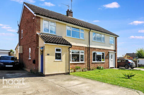3 bedroom semi-detached house for sale