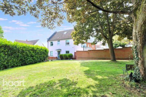 Mary Ruck Way, Braintree 5 bed detached house for sale