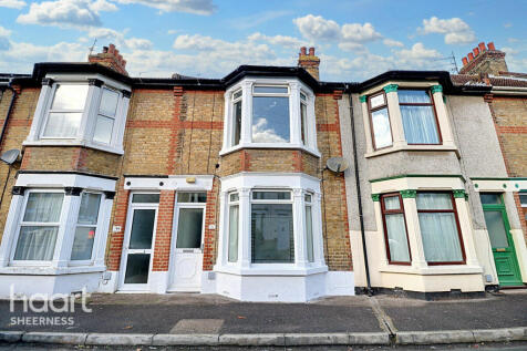 Alexandra Road, Sheerness 3 bed terraced house for sale
