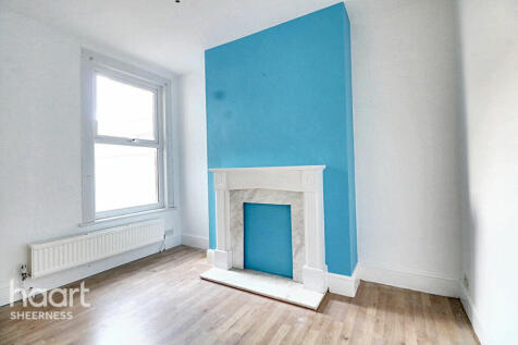 Alexandra Road, Sheerness 3 bed terraced house for sale