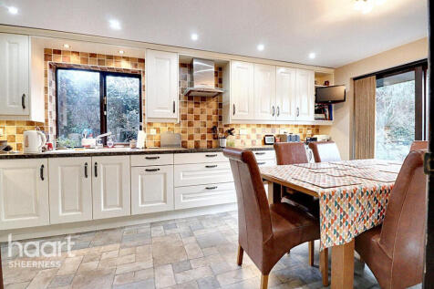 Hillside Road, Minster on sea 4 bed detached house for sale