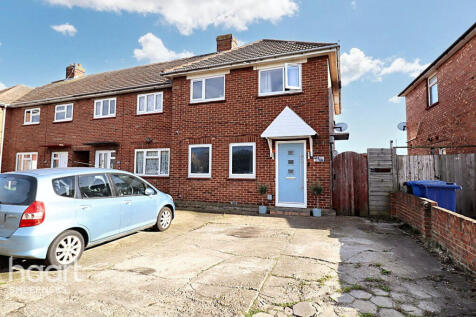 Thames Avenue, Sheerness 3 bed end of terrace house for sale