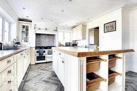 Oak Avenue, Minster 5 bed detached house for sale