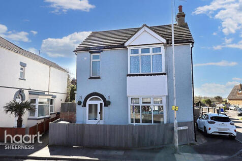 Marine Parade, Sheerness 4 bed detached house for sale