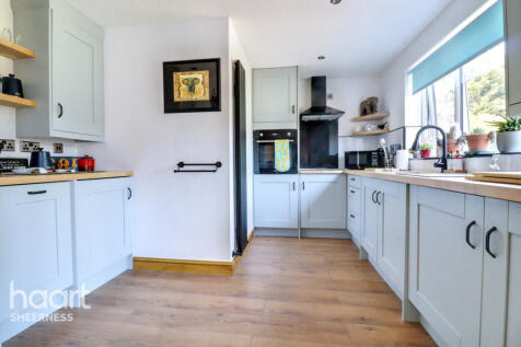 Drake Avenue, Minster on Sea 3 bed detached bungalow for sale