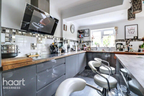 Whybornes Chase, Minster on Sea 2 bed detached bungalow for sale