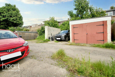 2 bedroom semi-detached bungalow for sale